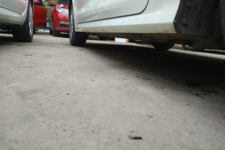Used Toyota Corolla 2021 TNGA 1.5L CVT Elite Edition Right Side Sill
