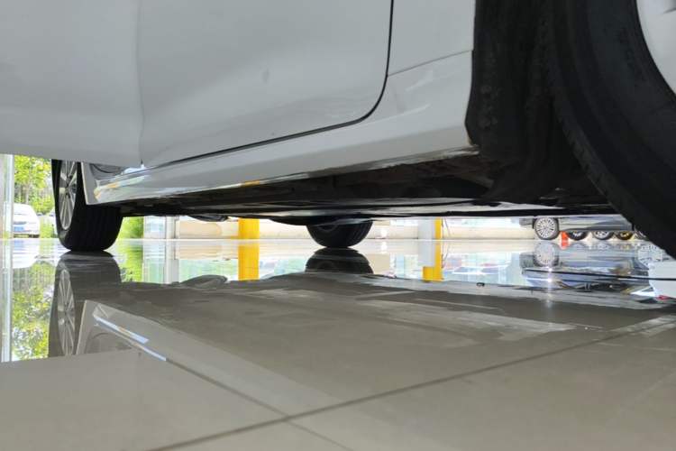 Used Toyota Corolla 2021 TNGA 1.5L CVT Pioneer Edition Right Side Sill