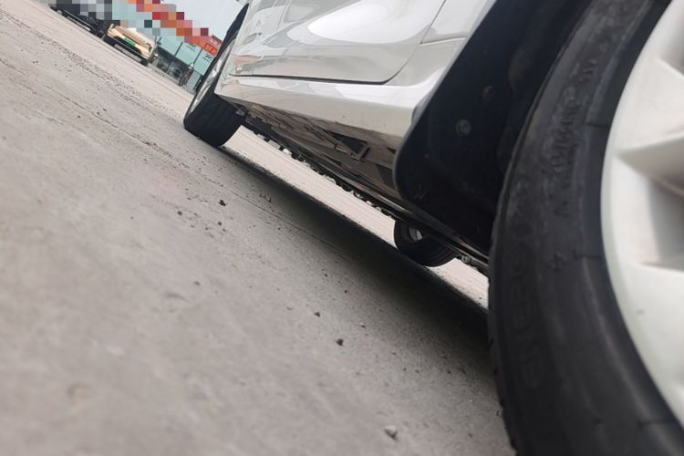 Used Toyota Corolla 2021 Dual-Motor 1.8L E-CVT Elite Edition Right Side Sill