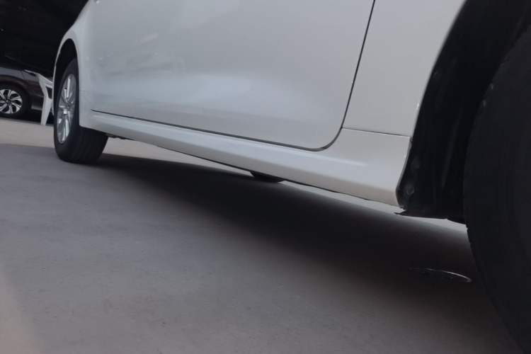 Used Toyota Corolla 2021 1.2T S-CVT Pioneer PLUS Edition Right Side Sill