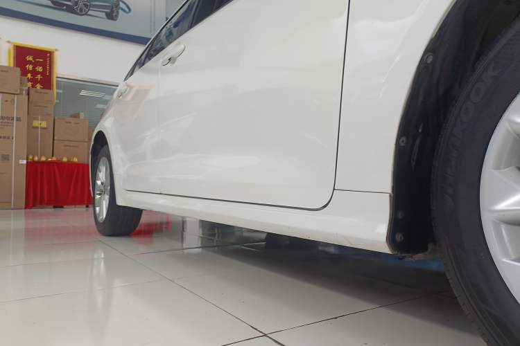 Used Toyota Corolla 2021 1.2T S-CVT Luxury Edition Right Side Sill
