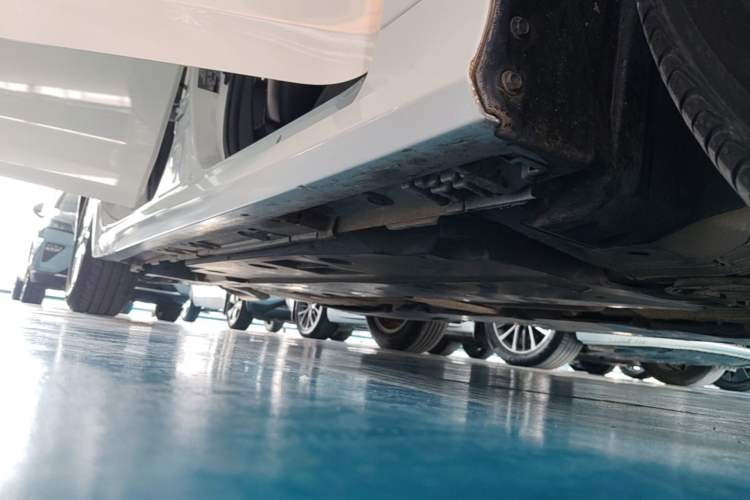 Used Toyota Corolla 2021 TNGA 1.5L CVT Elite Edition Right Side Sill