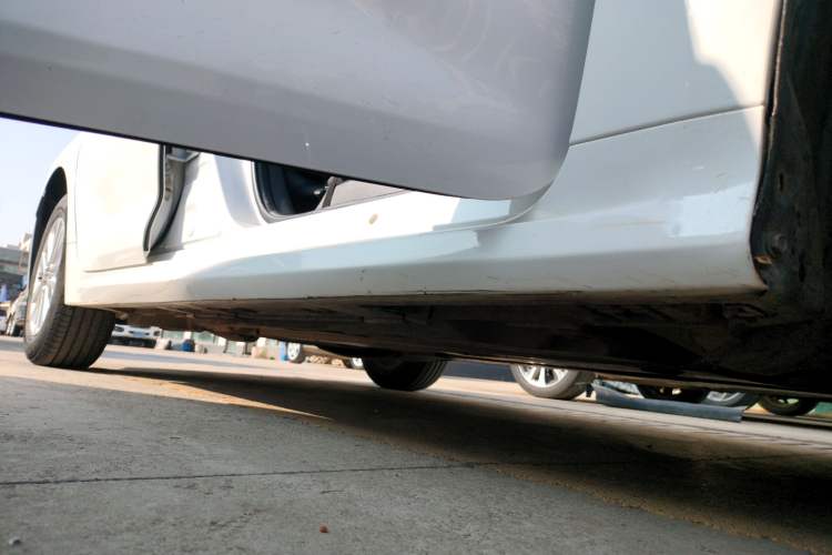 Used Toyota Corolla 2021 TNGA 1.5L CVT Pioneer Edition Right Side Sill