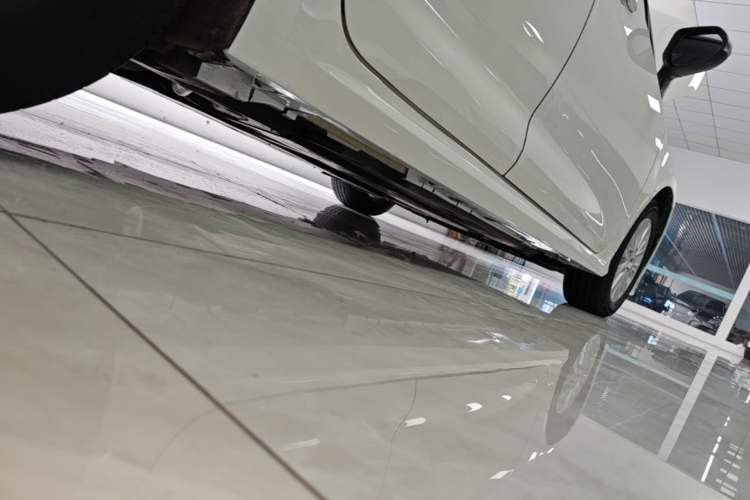 Used Toyota Corolla 2021 TNGA 1.5L CVT Elite Edition Right Side Sill