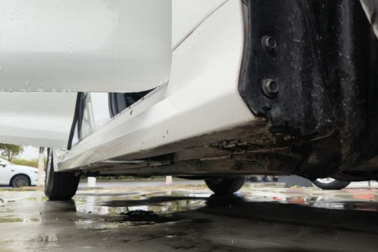 Used Toyota Corolla 2021 TNGA 1.5L CVT Elite Edition Right Side Sill