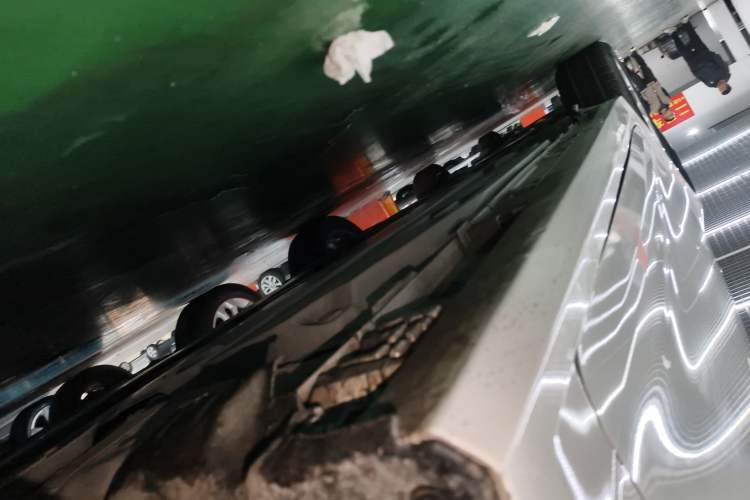 Used Toyota Corolla 2021 Dual-Motor 1.8L E-CVT Elite Edition Right Side Sill