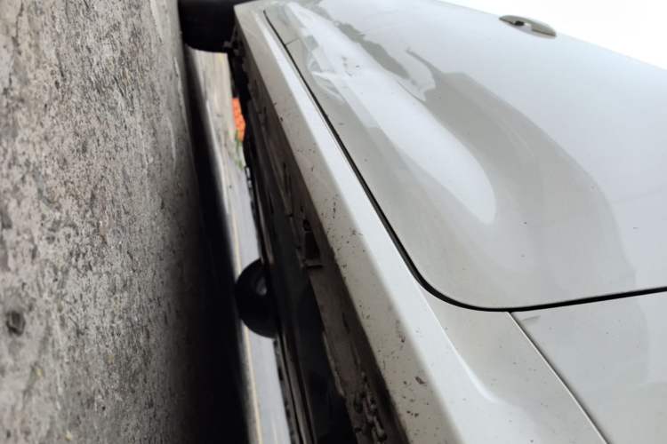 Used Toyota Corolla 2021 Dual-Motor 1.8L E-CVT Elite Edition Right Side Sill