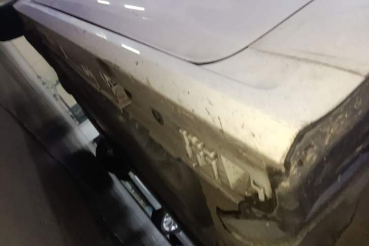 Used Toyota Corolla 2021 Dual-Motor 1.8L E-CVT Elite Edition Right Side Sill