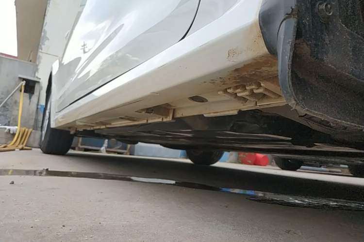 Used Toyota Corolla 2021 TNGA 1.5L CVT Pioneer Edition Right Side Sill