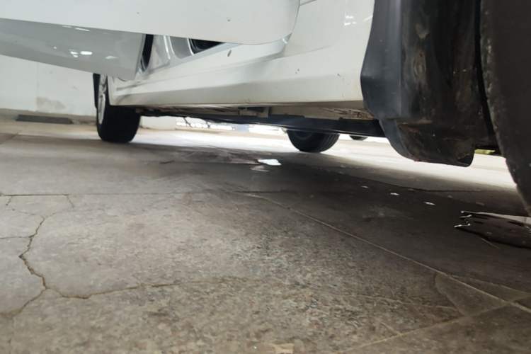 Used Toyota Corolla 2021 Dual-Engine 1.8L E-CVT Pioneer Edition Right Side Sill