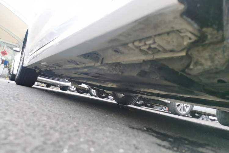 Used Toyota Corolla 2021 TNGA 1.5L CVT Pioneer Edition Right Side Sill