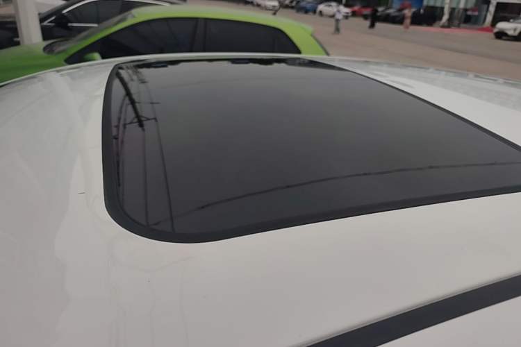 Used Toyota Corolla 2021 Dual-Motor 1.8L E-CVT Elite Edition Roof