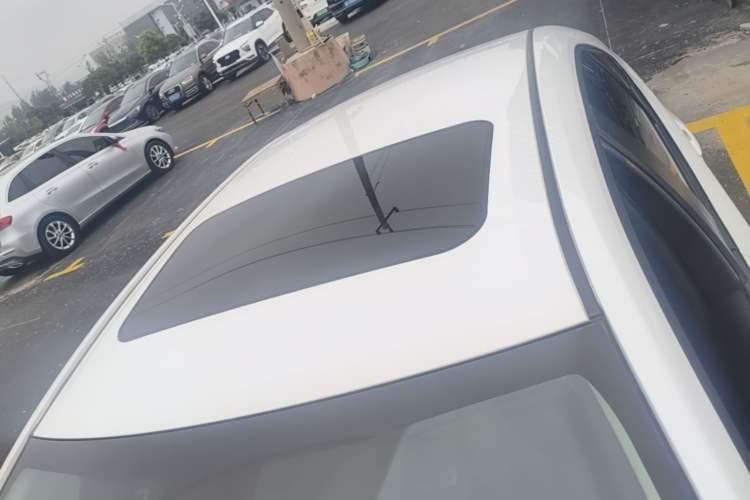 Used Toyota Corolla 2021 Dual-Motor 1.8L E-CVT Elite Edition Roof