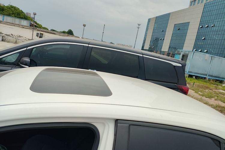 Used Toyota Corolla 2021 Dual-Motor 1.8L E-CVT Elite Edition Roof
