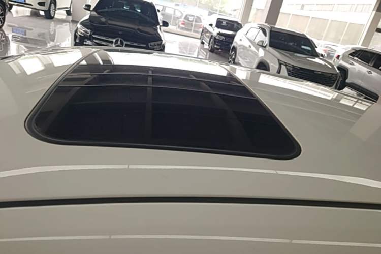 Used Toyota Corolla 2021 Dual-Motor 1.8L E-CVT Elite Edition Roof