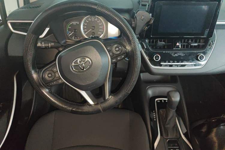 Used Toyota Corolla 2021 Dual-Engine 1.8L E-CVT Pioneer Edition Steering Wheel