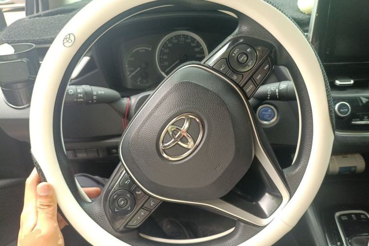 Used Toyota Corolla 2021 Dual-Motor 1.8L E-CVT Elite Edition Steering Wheel