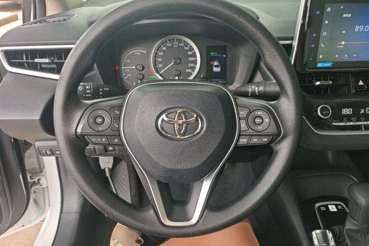 Used Toyota Corolla 2021 Dual-Motor 1.8L E-CVT Elite Edition Steering Wheel