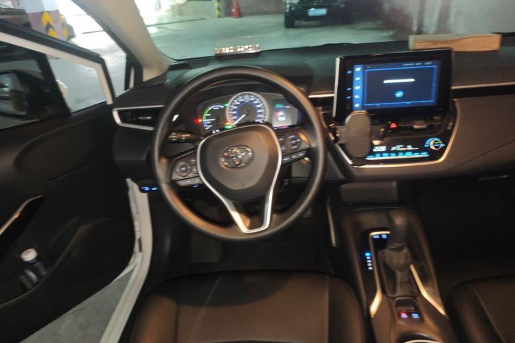 Used Toyota Corolla 2021 Dual-Motor 1.8L E-CVT Elite Edition Steering Wheel