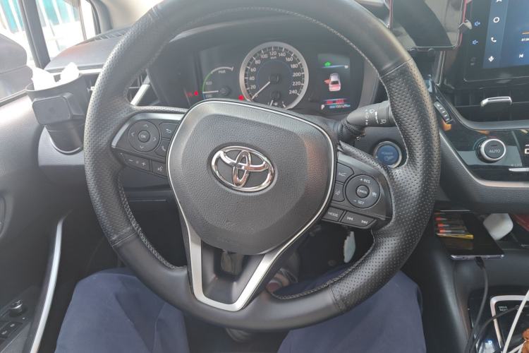 Used Toyota Corolla 2021 Dual-Motor 1.8L E-CVT Elite Edition Steering Wheel