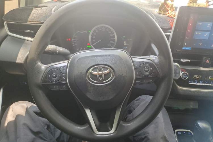 Used Toyota Corolla 2021 Dual-Motor 1.8L E-CVT Elite Edition Steering Wheel