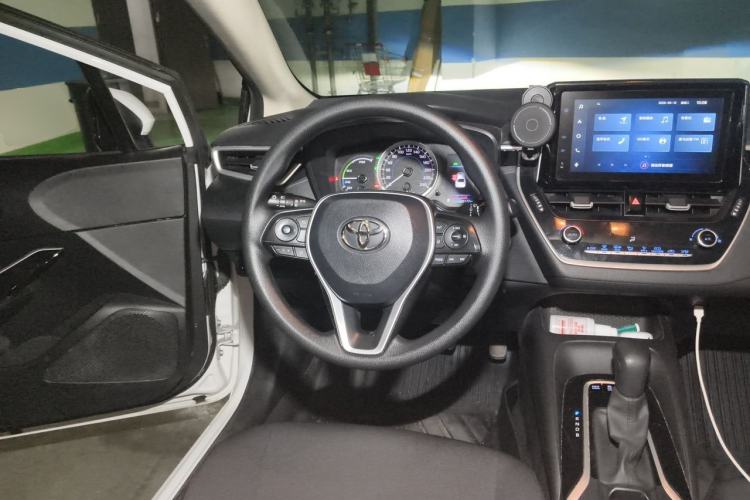 Used Toyota Corolla 2021 Dual-Motor 1.8L E-CVT Elite Edition Steering Wheel