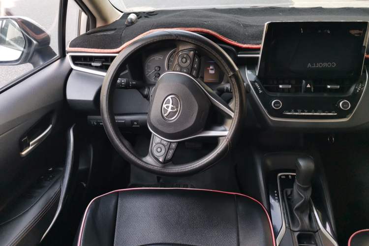 Used Toyota Corolla 2021 Dual-Motor 1.8L E-CVT Elite Edition Steering Wheel