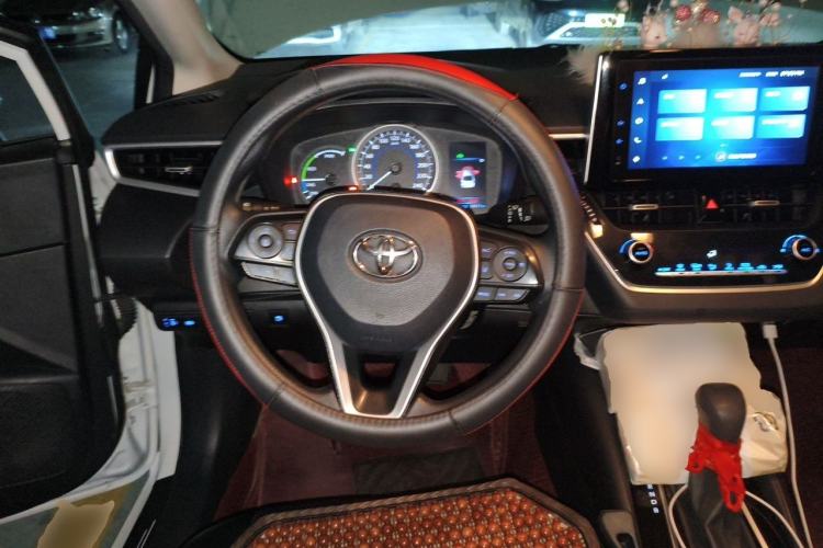 Used Toyota Corolla 2021 Dual-Motor 1.8L E-CVT Elite Edition Steering Wheel