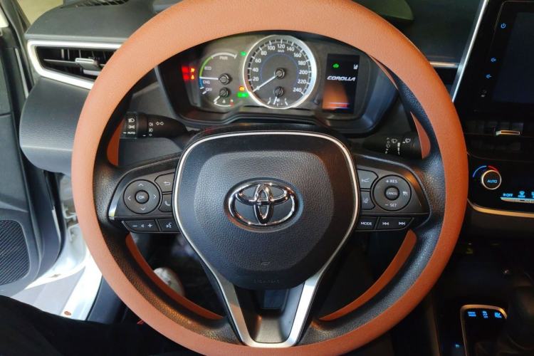 Used Toyota Corolla 2021 Dual-Motor 1.8L E-CVT Elite Edition Steering Wheel