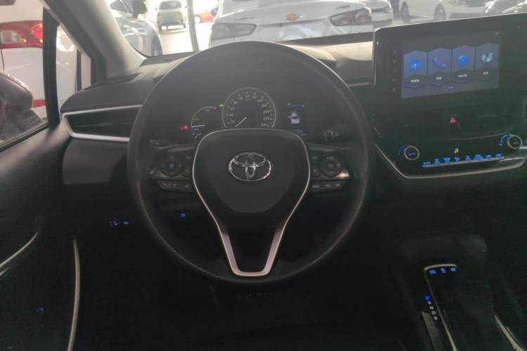 Used Toyota Corolla 2021 Dual-Engine 1.8L E-CVT Pioneer Edition Steering Wheel