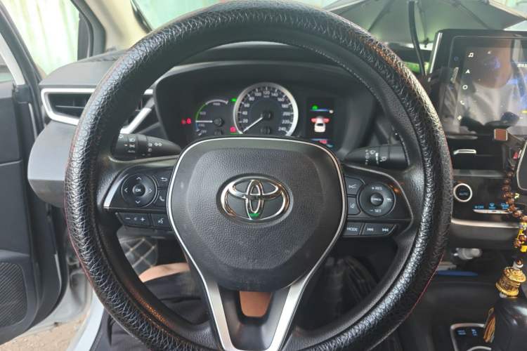 Used Toyota Corolla 2021 Dual-Motor 1.8L E-CVT Elite Edition Steering Wheel