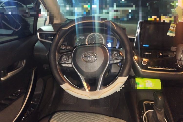 Used Toyota Corolla 2021 Dual-Motor 1.8L E-CVT Elite Edition Steering Wheel