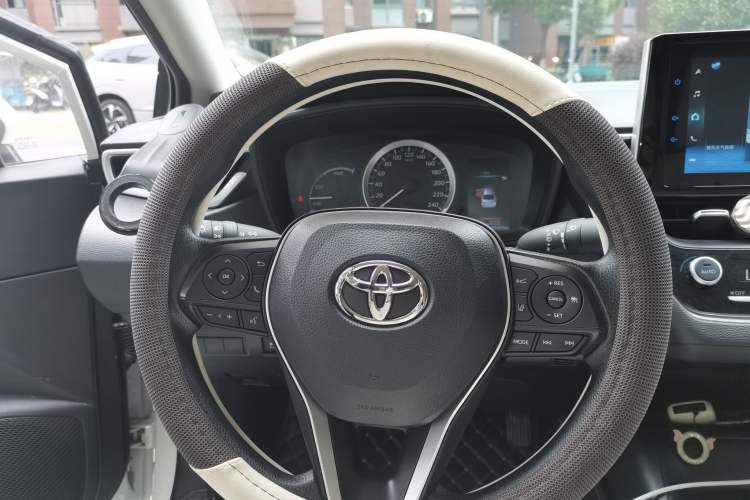 Used Toyota Corolla 2021 Dual-Motor 1.8L E-CVT Elite Edition Steering Wheel