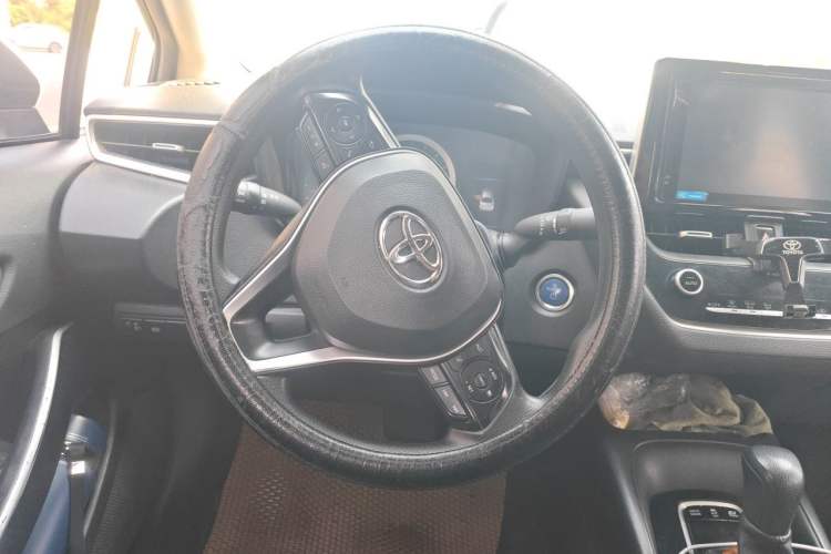 Used Toyota Corolla 2021 Dual-Motor 1.8L E-CVT Elite Edition Steering Wheel