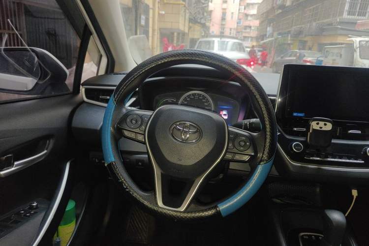 Used Toyota Corolla 2021 Dual-Motor 1.8L E-CVT Elite Edition Steering Wheel