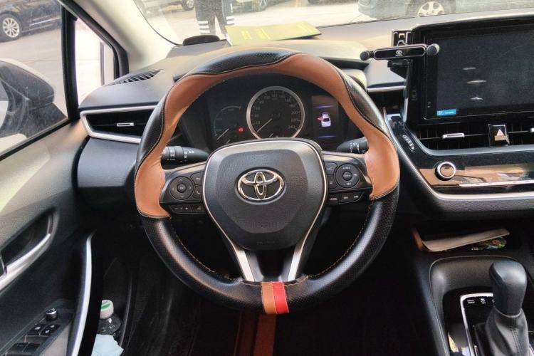 Used Toyota Corolla 2021 Dual-Motor 1.8L E-CVT Elite Edition Steering Wheel