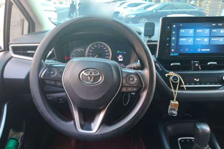 Used Toyota Corolla 2021 Dual-Motor 1.8L E-CVT Elite Edition Steering Wheel