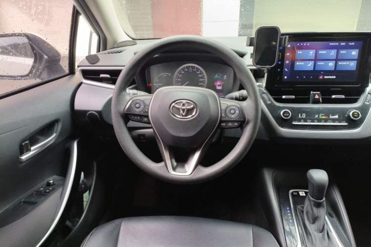 Used Toyota Corolla 2021 Dual-Motor 1.8L E-CVT Elite Edition Steering Wheel