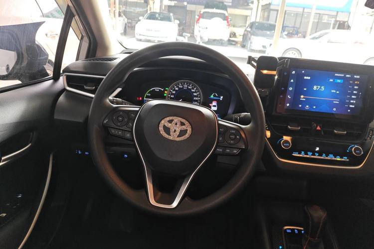 Used Toyota Corolla 2021 Dual-Motor 1.8L E-CVT Elite Edition Steering Wheel