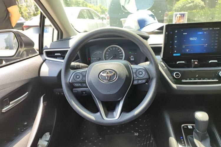 Used Toyota Corolla 2021 Dual-Motor 1.8L E-CVT Elite Edition Steering Wheel