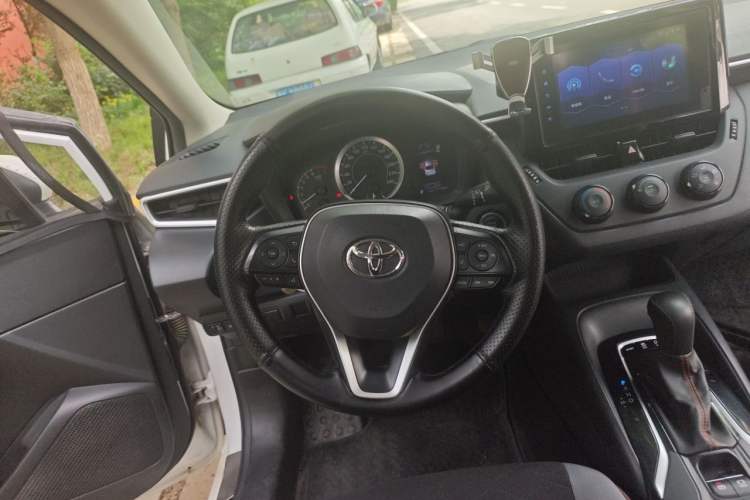 Used Toyota Corolla 2021 1.2T S-CVT Pioneer PLUS Edition Steering Wheel