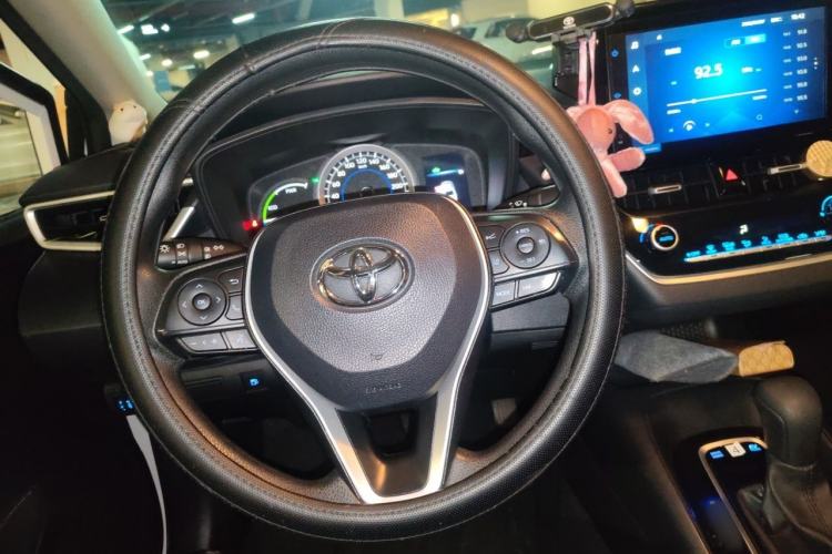 Used Toyota Corolla 2021 Dual-Motor 1.8L E-CVT Elite Edition Steering Wheel