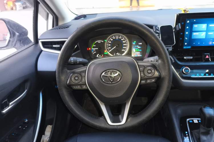 Used Toyota Corolla 2021 Dual-Engine 1.8L E-CVT Pioneer Edition Steering Wheel