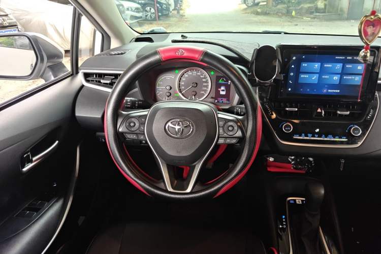 Used Toyota Corolla 2021 Dual-Motor 1.8L E-CVT Elite Edition Steering Wheel