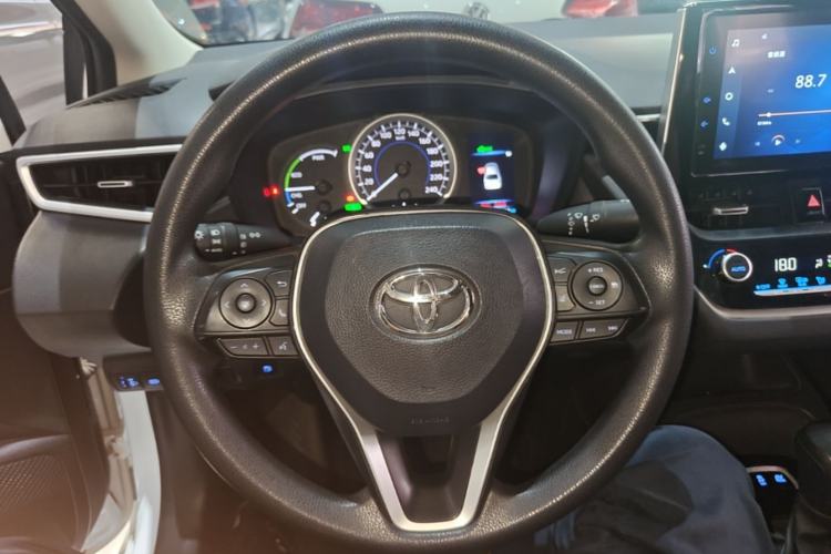 Used Toyota Corolla 2021 Dual-Motor 1.8L E-CVT Elite Edition Steering Wheel