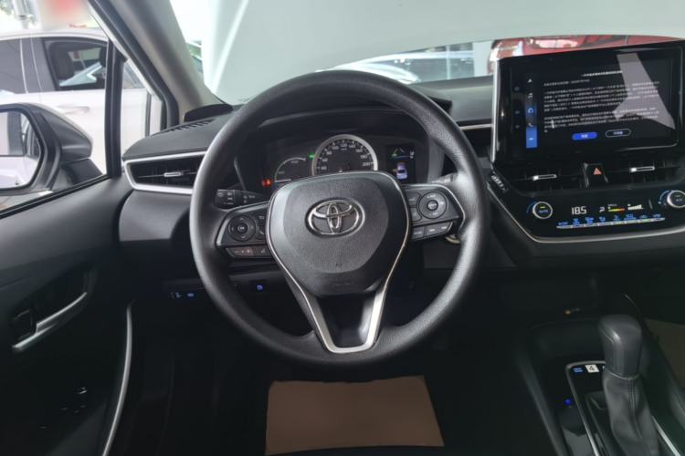 Used Toyota Corolla 2021 Dual-Motor 1.8L E-CVT Elite Edition Steering Wheel