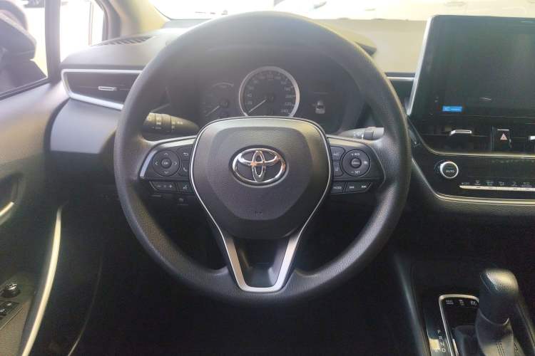 Used Toyota Corolla 2021 Dual-Motor 1.8L E-CVT Elite Edition Steering Wheel