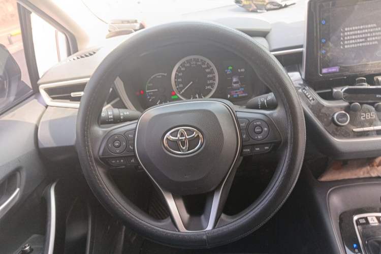 Used Toyota Corolla 2021 Dual-Motor 1.8L E-CVT Elite Edition Steering Wheel
