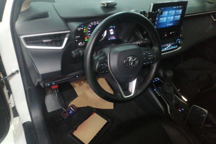 Used Toyota Corolla 2021 Dual-Motor 1.8L E-CVT Elite Edition Steering Wheel