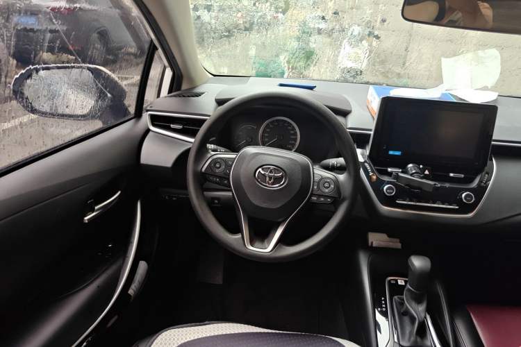 Used Toyota Corolla 2021 Dual-Motor 1.8L E-CVT Elite Edition Steering Wheel